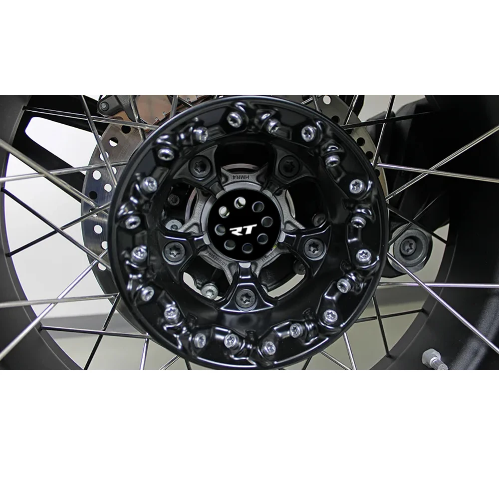 2025 R1300RT Motorcycle Black Heat dissipation Rear wheel centre cover For Bmw R1300RT R1300GSA ADV Accessories