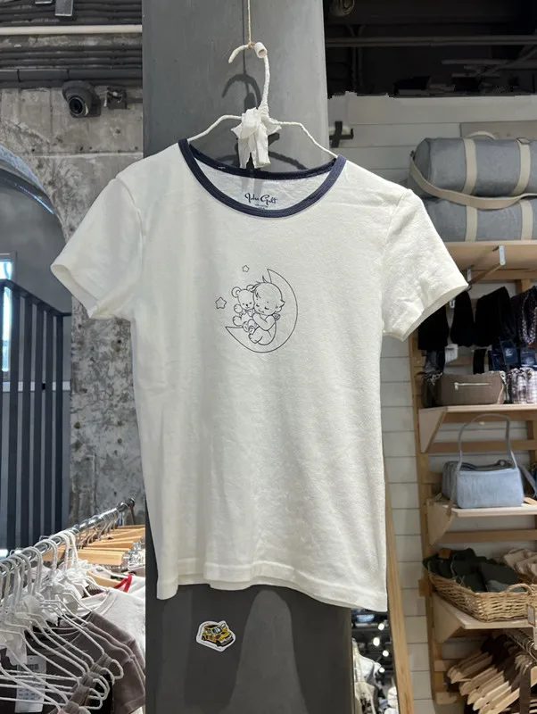 Angel Baby Hugging Bear on Moon T-Shirt Patchwork O-Neck Short Sleeve Cute Tee Shirt Woman 2023 Vintage Y2k Sweet Girl Tops