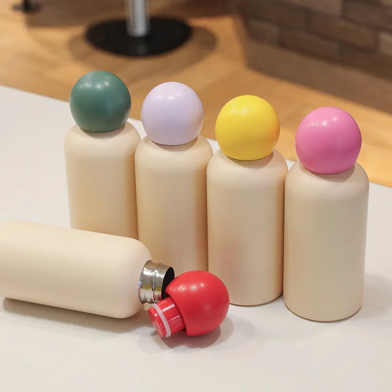 

Портативная уличная изолированная чашка из нержавеющей стали, детская спортивная чашка для воды, ценная чашка с красным носом, подарочная чашка