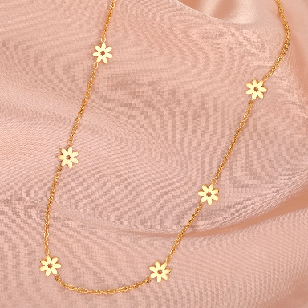 Cazador Stainless Steel Mini Daisy Flowers Choker Necklace for Women Girls Gold Color Jewelry Neck Chain Kpop Bohemian 2025 Gift