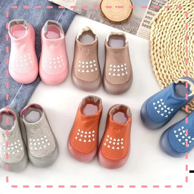Классический стиль, прогулочная обувь, носки-тапочки для детей, нескользящие обучающие прогулочные дышащие носки, весенне-осенние комплекты носков для дома