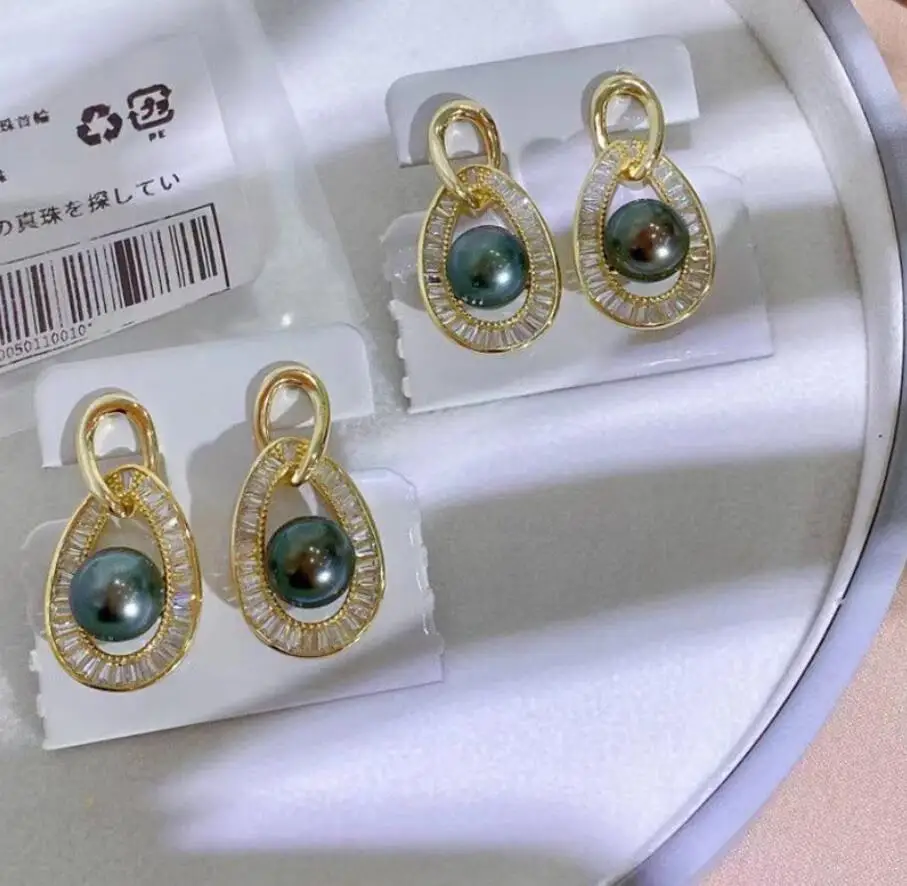 stunning Pair of 8-9mm natural south sea black round pearl earring 925s