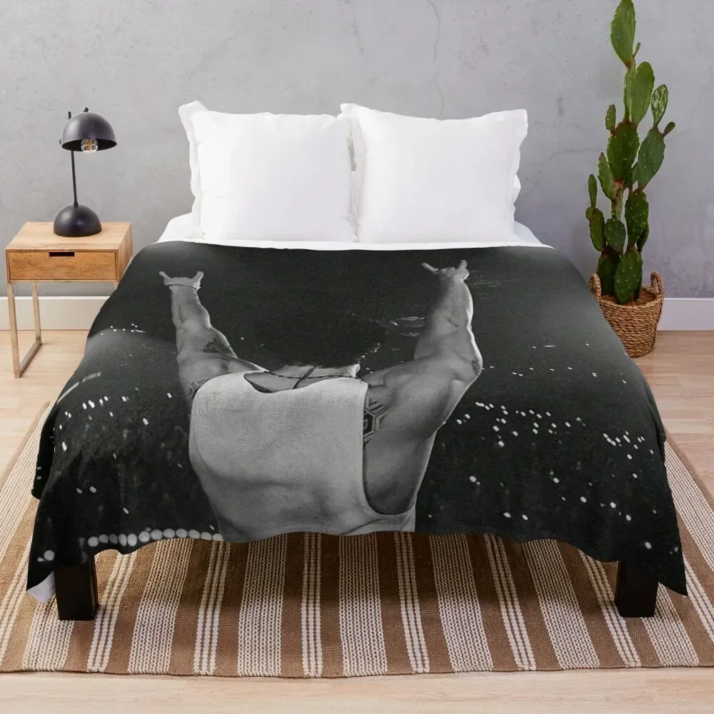 

Greeting Mendes On Stage Throw Blanket Stylish Warm Blanket for Living Room Bedroom