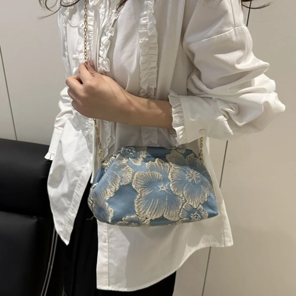 bolsa-de-noite-elegante-estilo-chines-com-padrao-floral-e-bordado-em-formato-de-nuvem-bolsa-de-ombro-com-alca-de-corrente-destacavel-bolsa-transversal-de-cetim