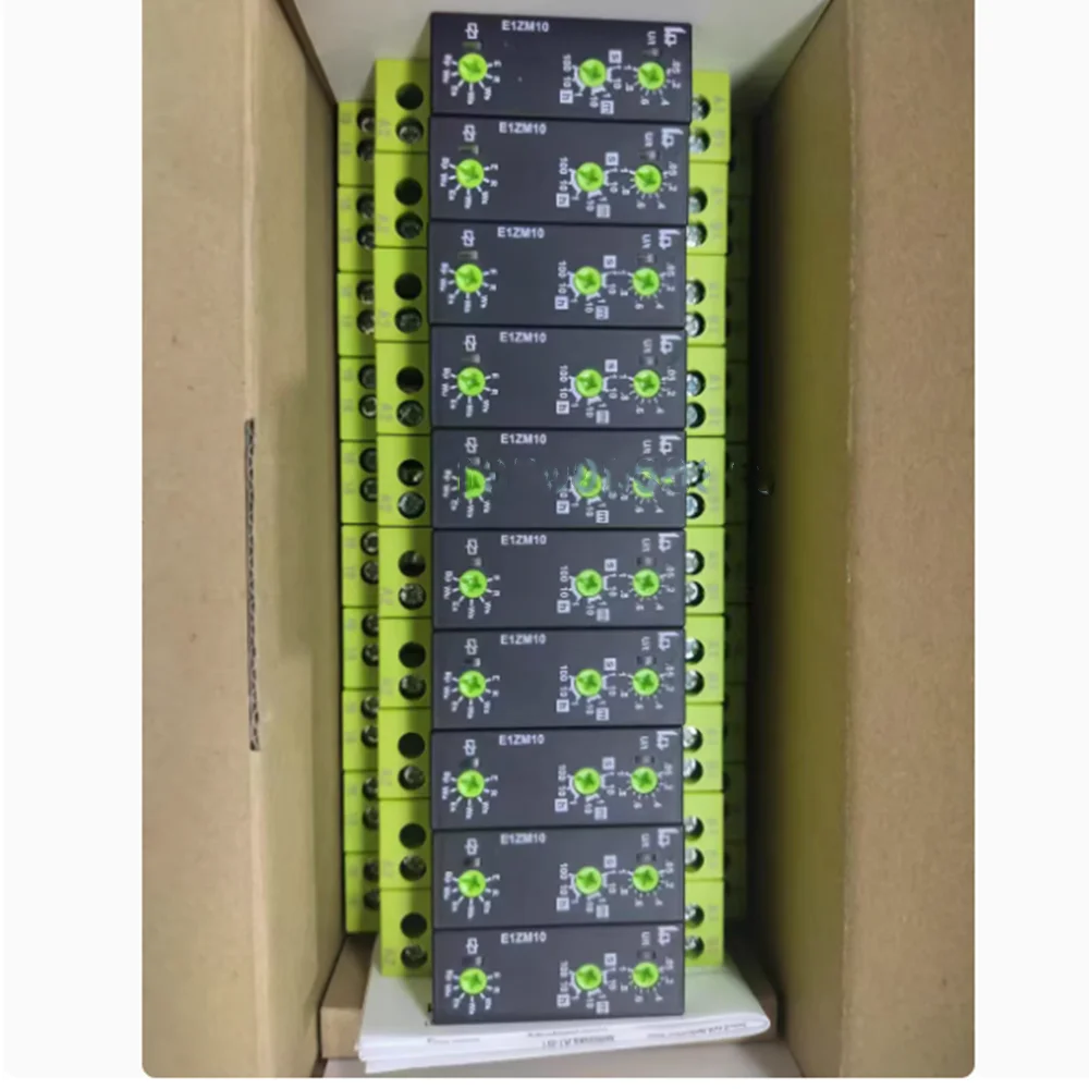 Relay Waktu E1ZM10 12-240V AC/DC