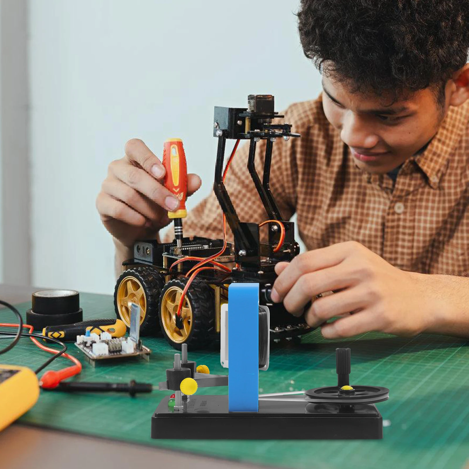 

1Pcs Hand Dynamo Generator Corrosion Resistant Lightweight Physical Electricity Apparatus