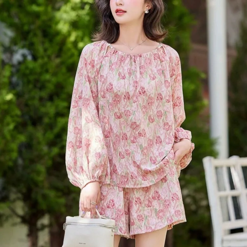 

Summer New Women's ort Pants Set Small Size Cute Floral Print Sunscreen Two-Piece Suit Lovely Sle Polyester Fiber 00%