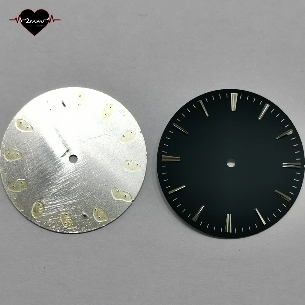 قرص ساعة فارغ 33.5 ملم وجه ساعة لامعة غير لامعة أبيض أسود اللون ذهبي فضي مؤشر الساعة الحقيقية دبوس لحركة NH35