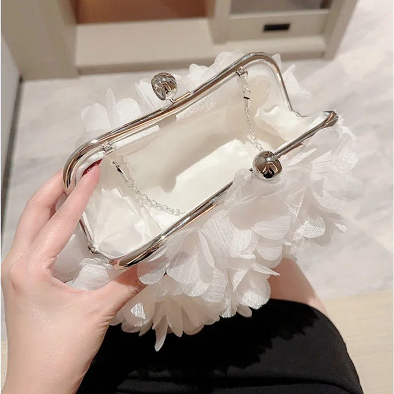 White Petal Fairy Evening Bags Wedding Party Small Clutches For Women Fashion Silver Color Chain Handbag Banquet Ladies Tote bag