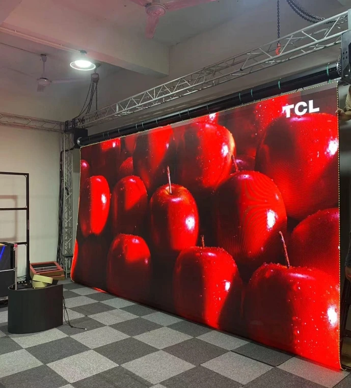 شاشة LED داخلية قابلة للطي P2.604/P3.91 شاشة مرنة أرضية تفاعلية لإعلان مصعد أفلام الزفاف #4