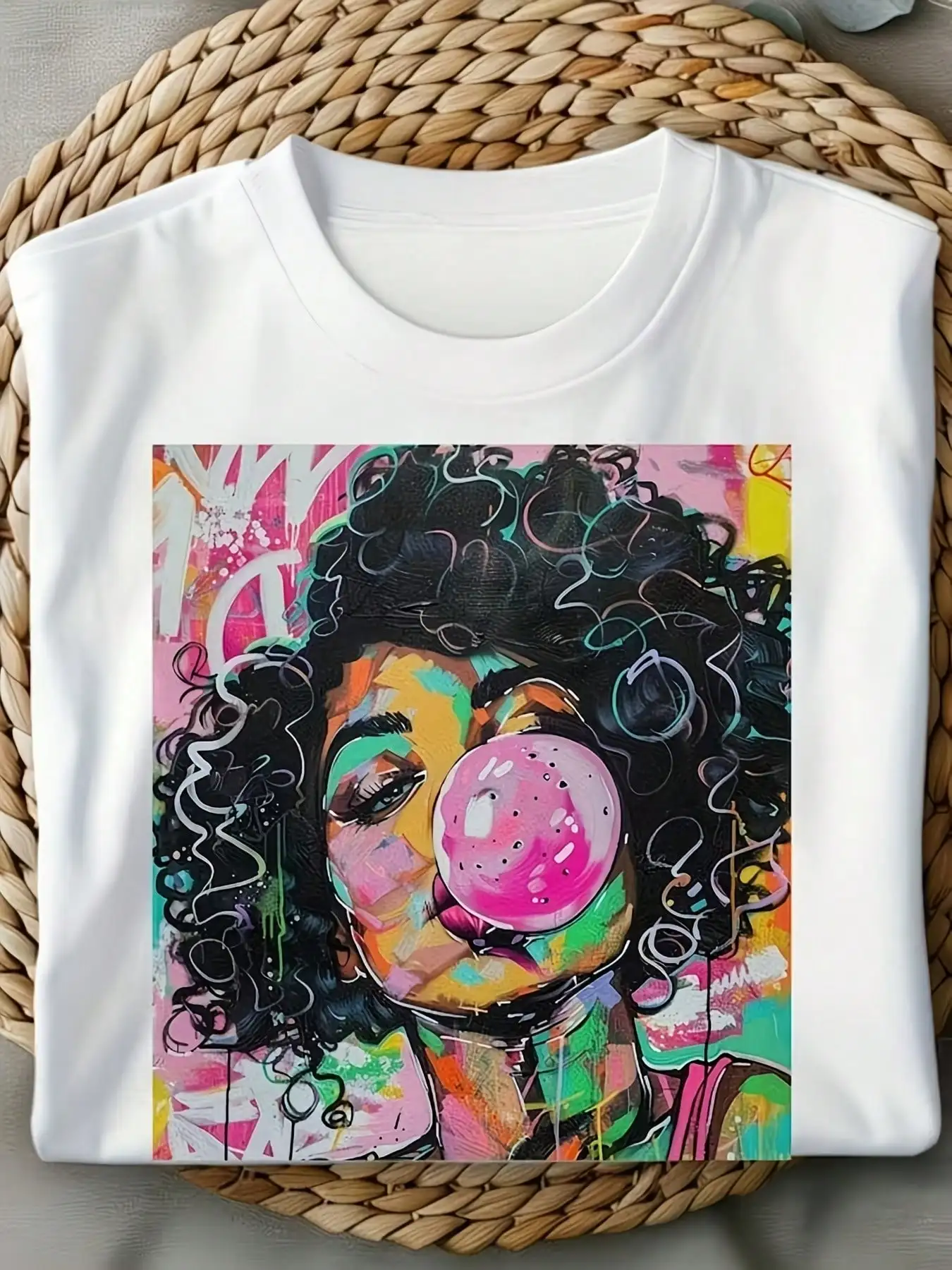 Women's African American Retro Urban Art T-Shirt - Bold Graphic Tee with Curly Hair & Bubble Gum Design - Soft Everyday Casual Shirt - Cultural Apparel Gift for Women - Streetwear Fashion, Vibrant Print, Comfortable Fit
