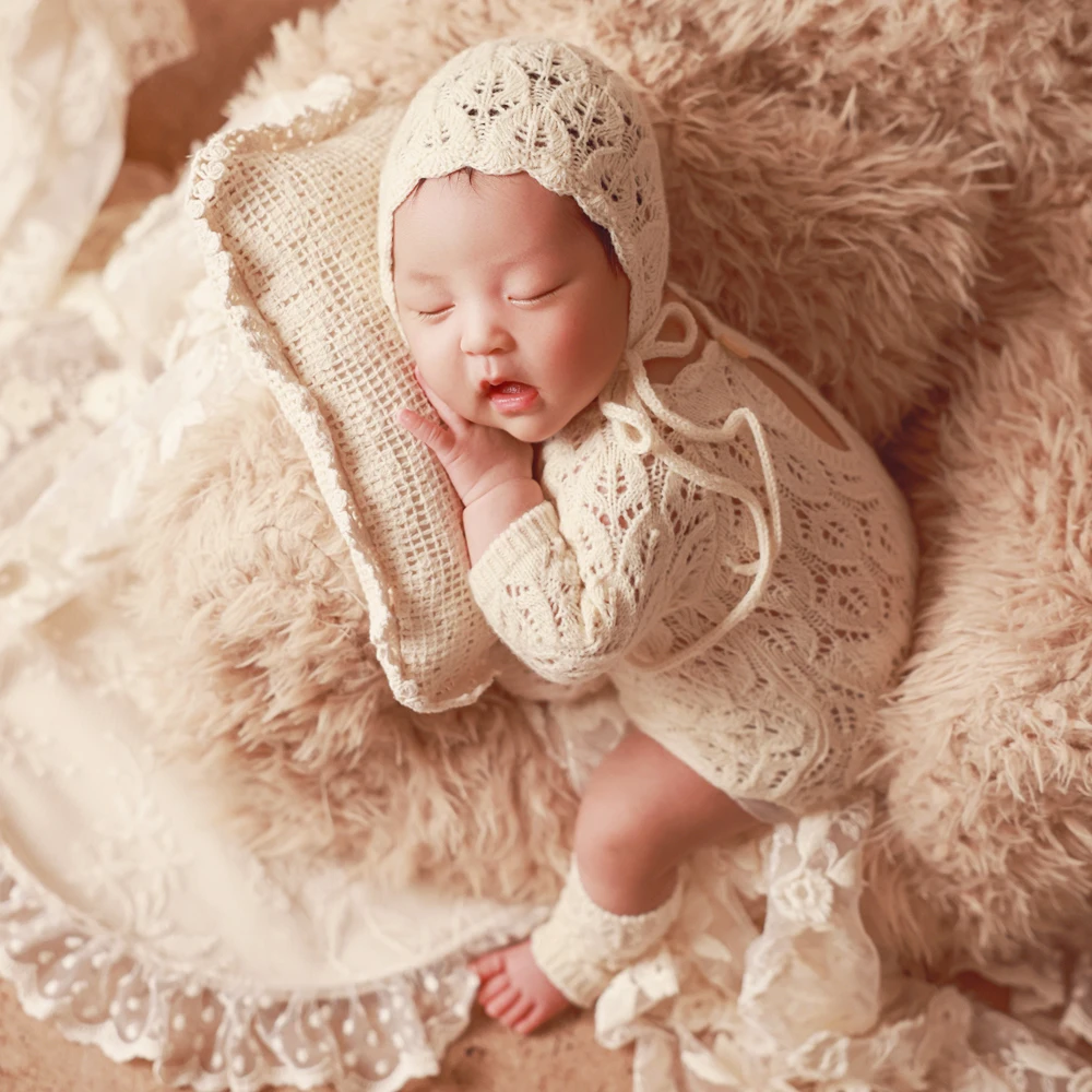 Knitted Newborn Photography Outfit Beige Infant Girl Bodysuit Ruffled Bonnet Leg Warmers Newborn Photoshoot Clothes Baby Costume