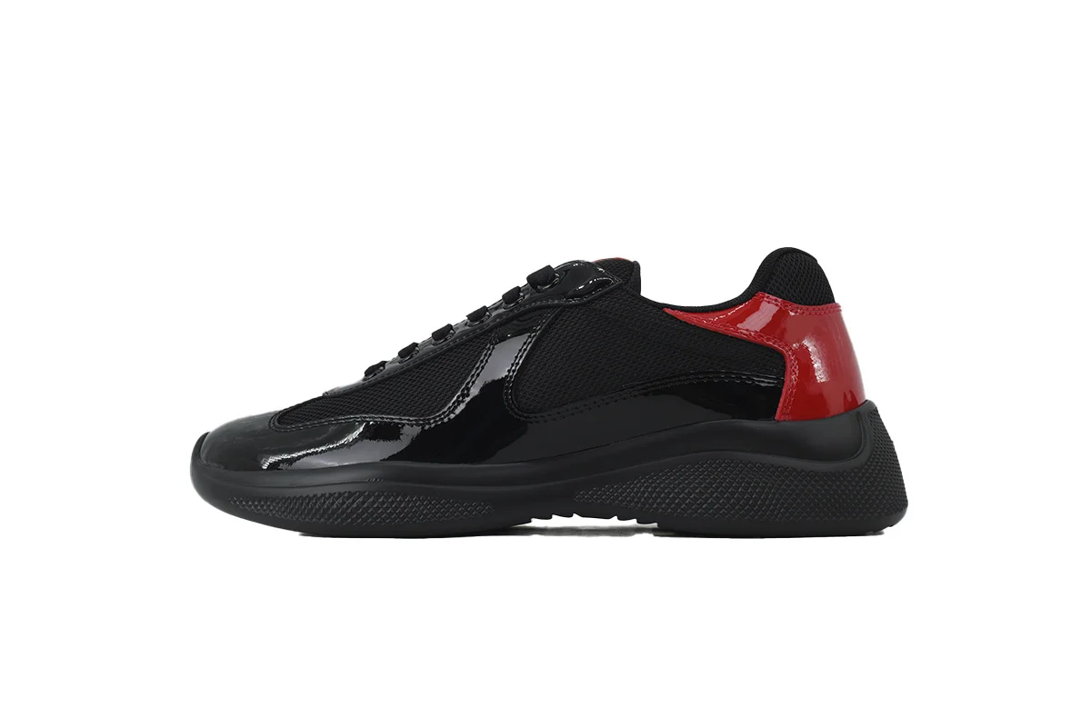 Nieuwe herensneakers Vrijetijdsschoenen Lichtgewicht ademende mode-loopschoenen Luxe heren Tenis Masculino