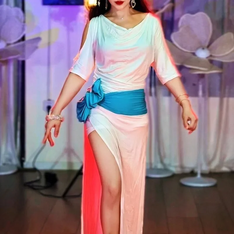 تخصيص Swegal ملابس رقص البطن ملابس الرقص الشرقي الأبيض مشروط طوق رداء تنورة حزام الحجاب 3 قطعة ملابس الرقص الغريبة