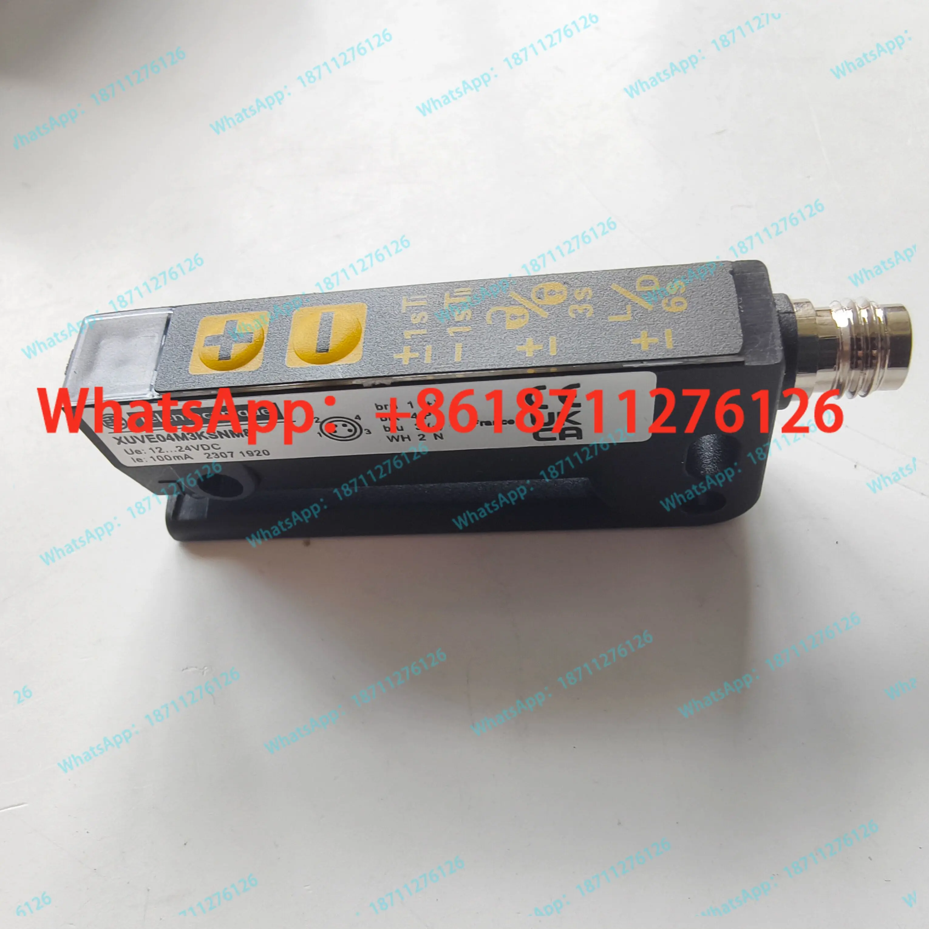 Label sensor XUVE04M3KSNM8 XUYFANEP4002 40015 fork type
