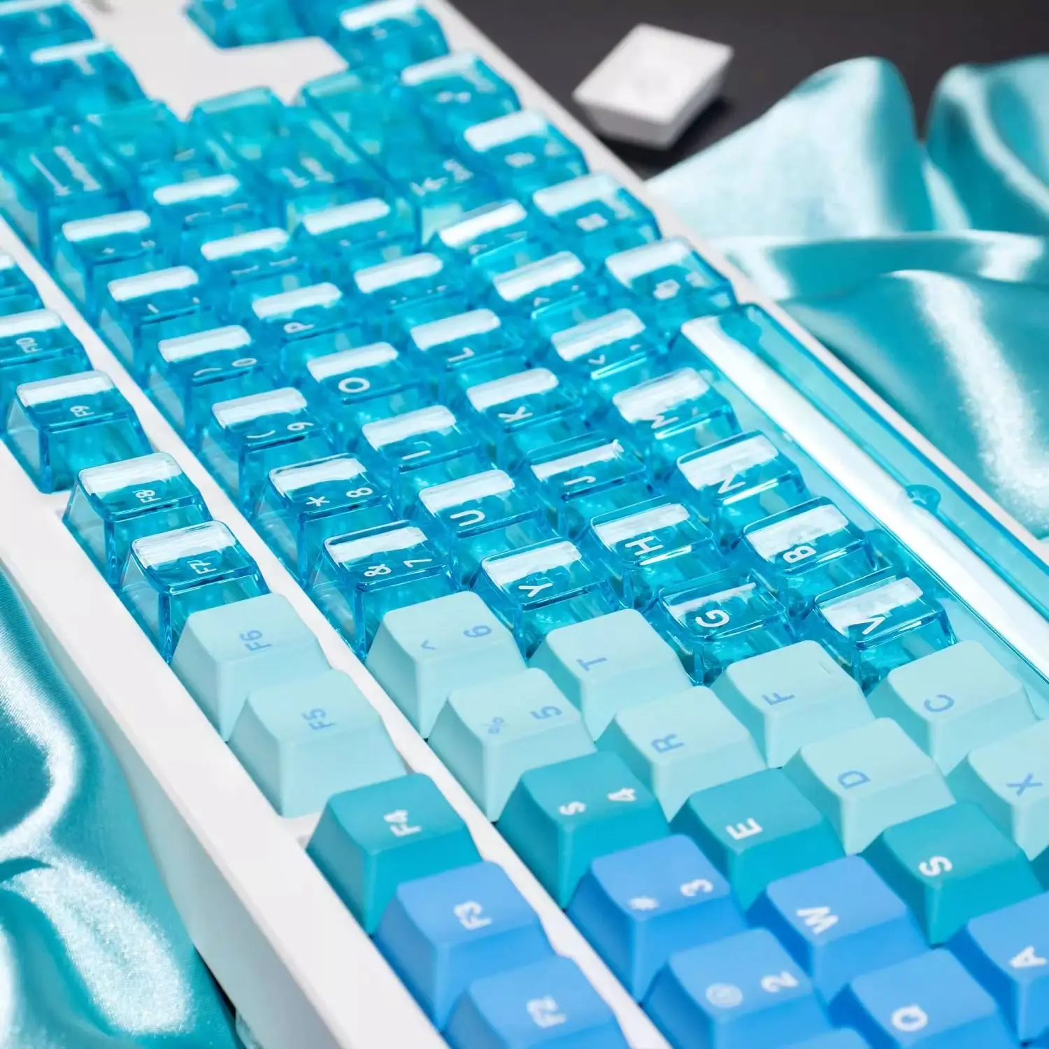 

Hawaii Snow Mountain Keycaps Full Set of PBT Sublimation + PC Pad Printing Original Factory Suitable for Wooting and other mecha