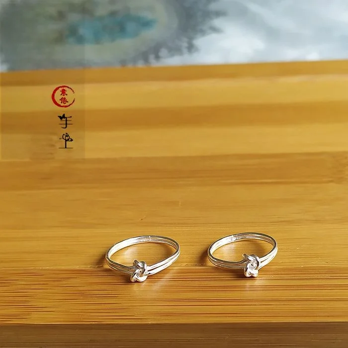 bague-en-argent-pur-s999-faite-a-la-main-'union-Eternelle'-–-design-original-et-poetique-bijou-de-couple-elegant-style-retro-couronne