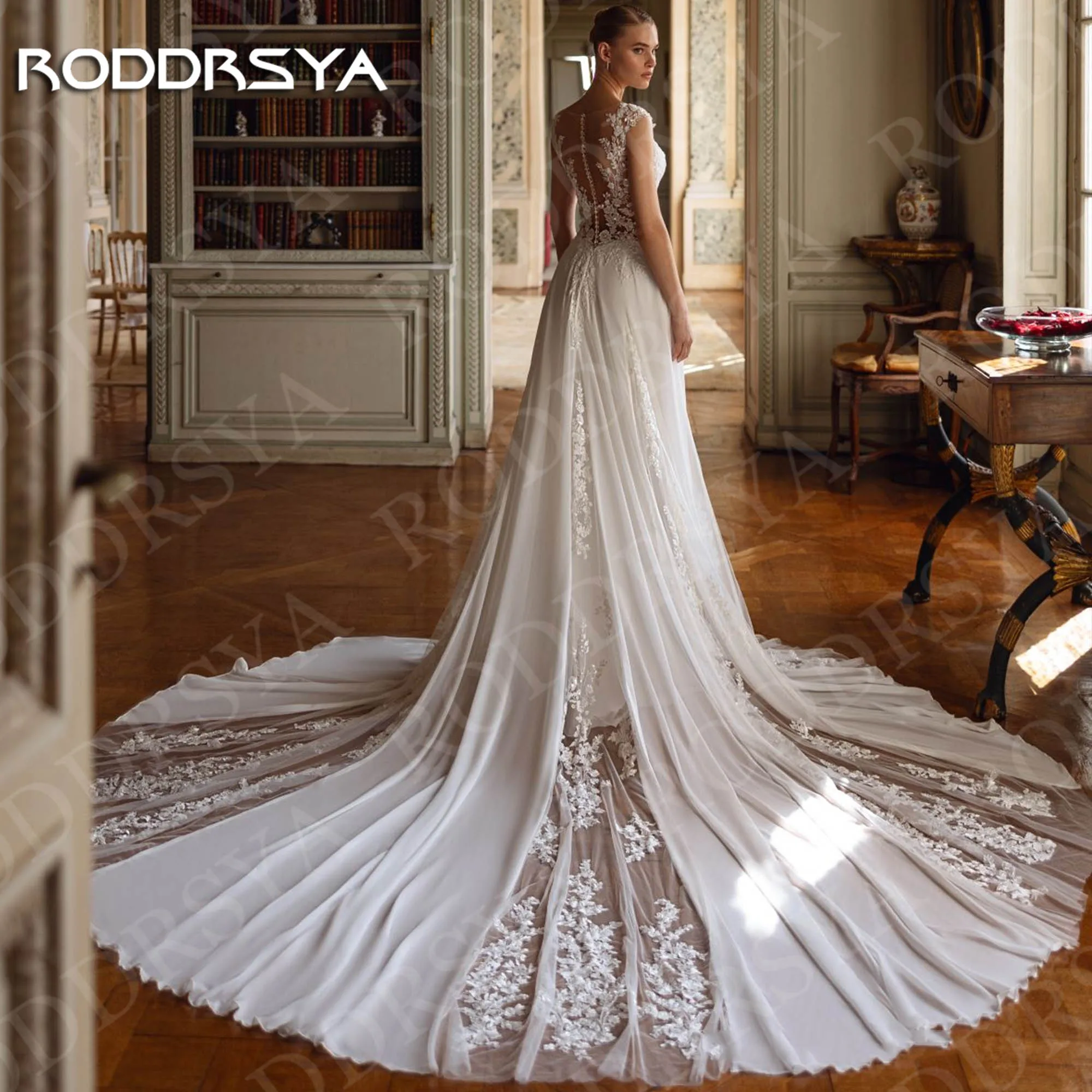 RODDRSYA Abiti da sposa Scollo a V Manica ad aletta Abiti da sposa personalizzati Abito da sposa in chiffon di pizzo bohemien A Line Donna Abiti da sposa V collo Cap manica abiti da sposa personalizzati Bohemian pizzo