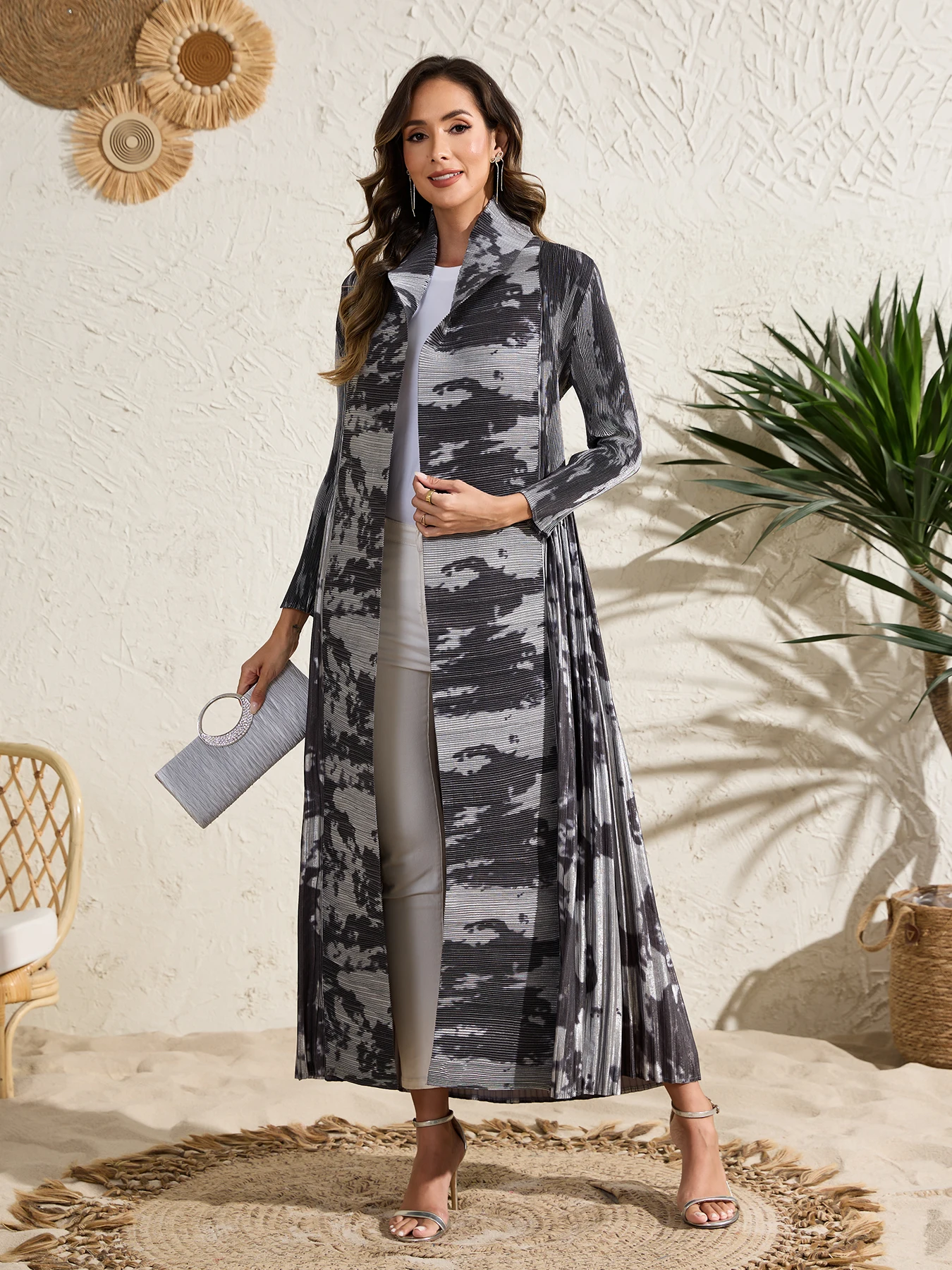 Novas roupas femininas árabes transfronteiriças do Oriente Médio, casaco longo com estampa plissada Miyake, cardigã abaya Dubai