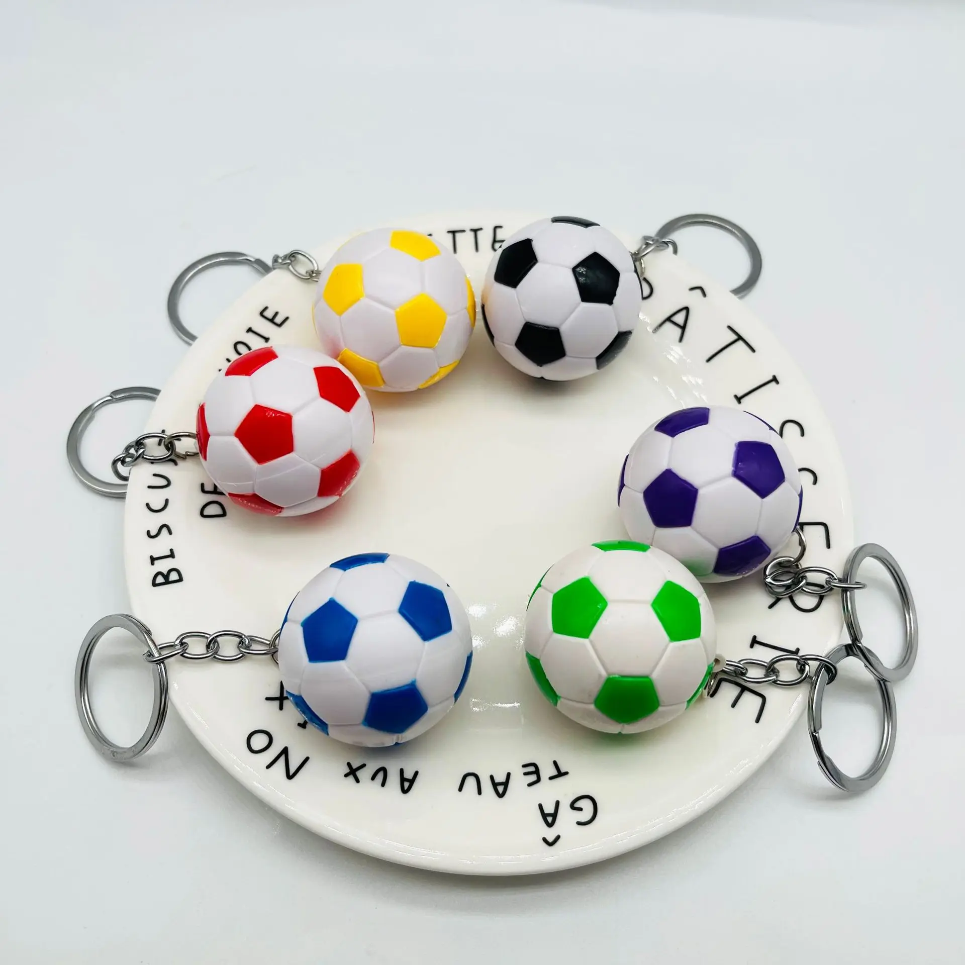 Creative Football keychain pendant souvenir fan small gift bag ball pendant key chains school activity gift keychain wholesale