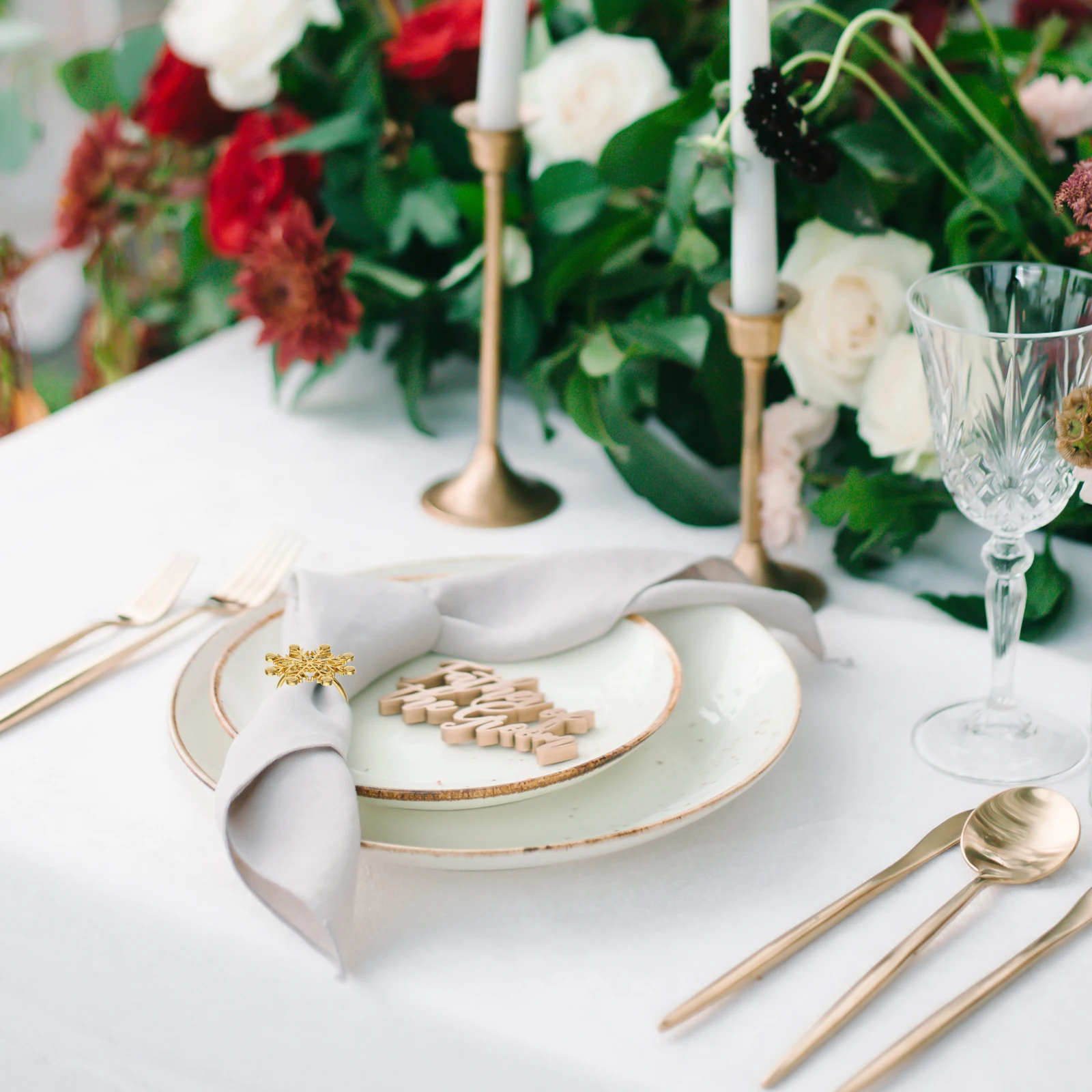 

6Pcs Gold Napkin Rings Christmas Dining Table Decor Premium Alloy Xmas Party Home Accessory Christmas Napkin Buckle