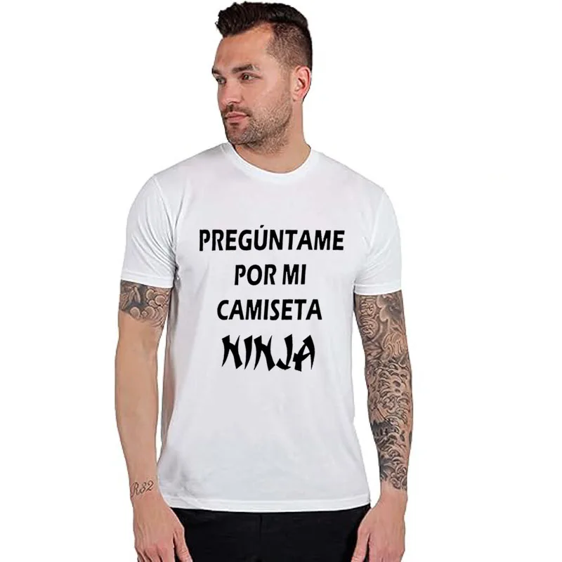 Fragen Sie mich nach meinem spanischen Ninja-T-Shirt Y2k. T-Shirt mit spanischem Spruch „Fragen Sie mich nach meinem Ninja-Verkleidungslook“. Personalisierte Kleidung als Geschenk. – Detail 6