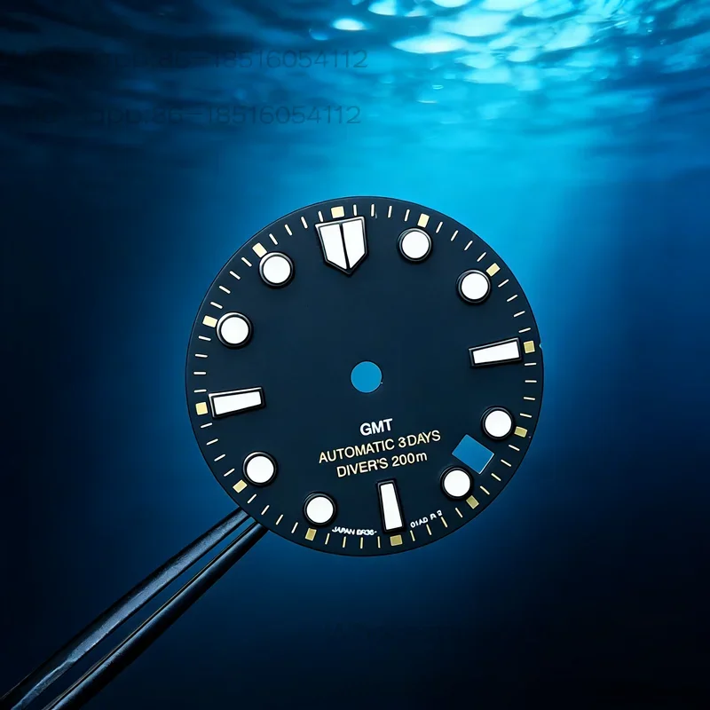 

28.5mm GMT Diving Watch Dial Green Luminescent Automatic Mechanical Movement 200m Waterproof High-quality Dial
