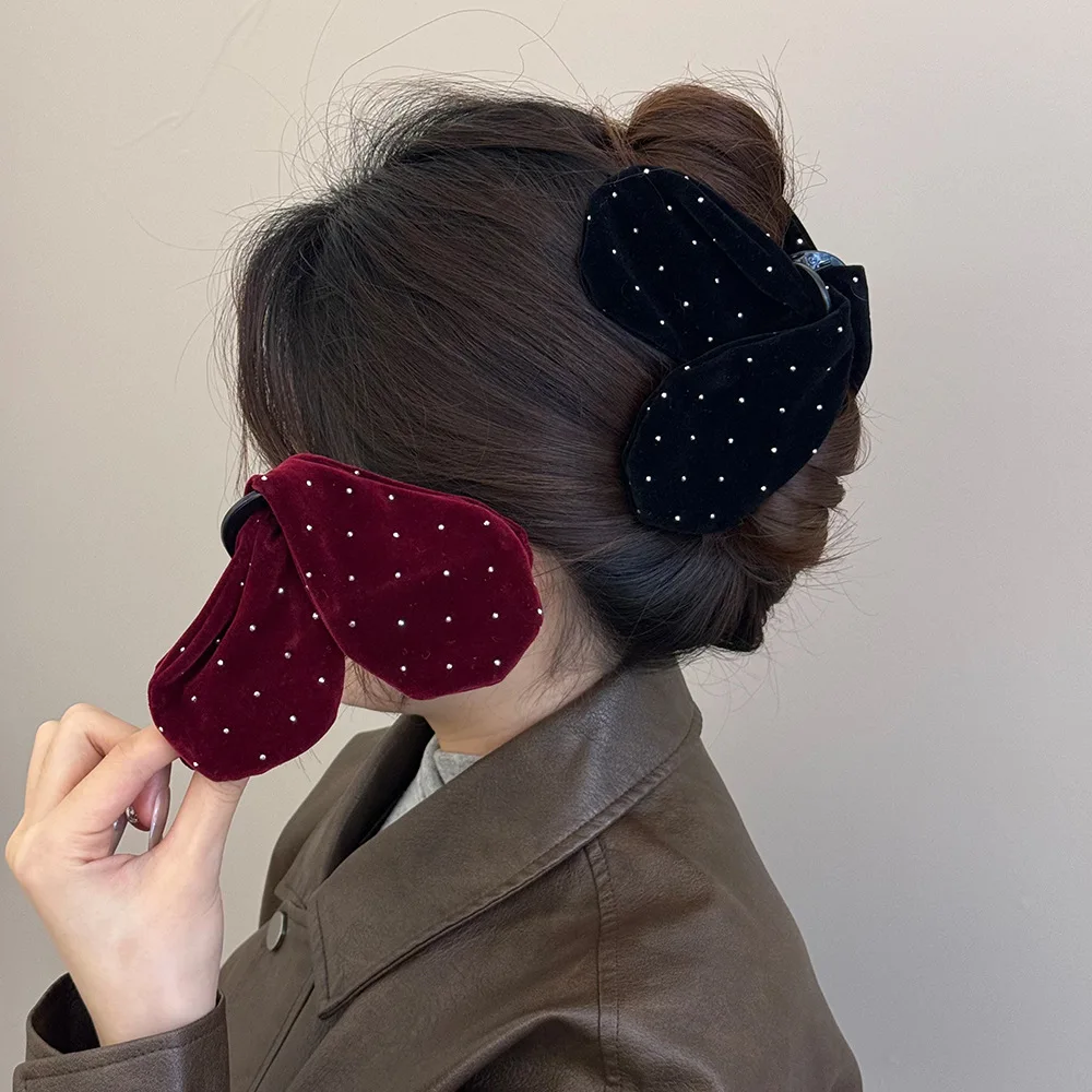 

Black Grab Clip Butterfly Fashion Velvet Shark New bow 2025 Autumn Winter For women girl hair pin large rhinestone fascinators
