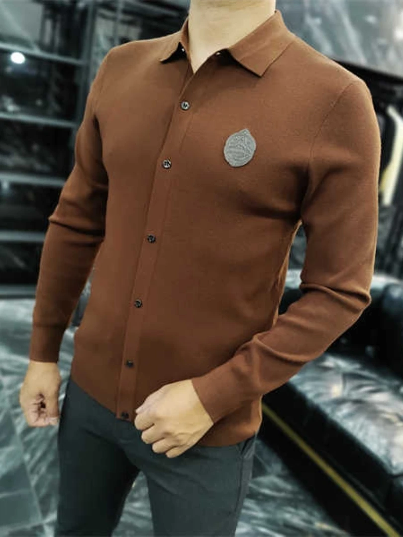 

Новая осенняя мужская трикотажная рубашка-поло с воротником, приталенная, универсальная, модная, молодежная, с длинным рукавом, антибактериальная.