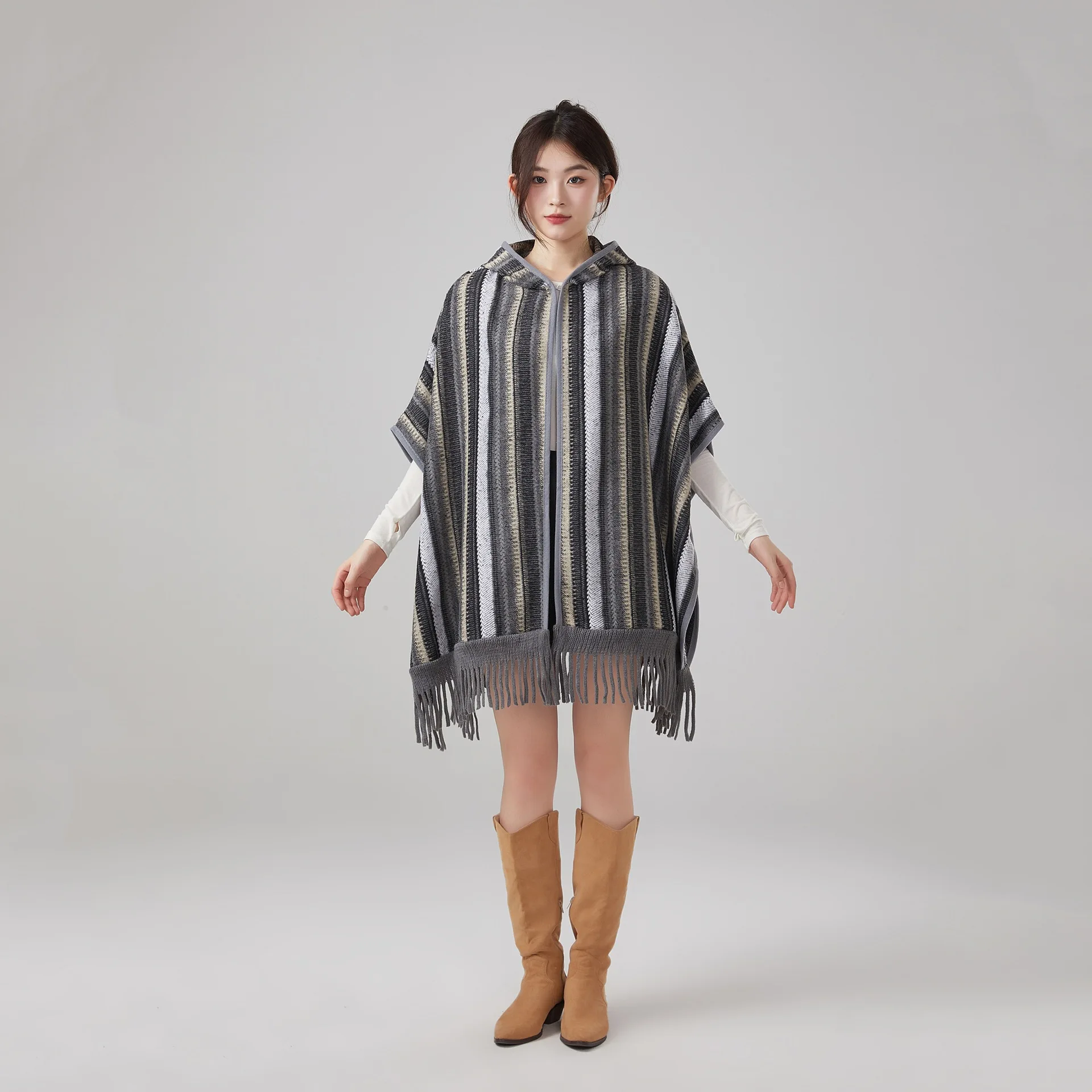 

Новый этнический стиль, полосатая накидка с кисточками и капюшоном, модный теплый шарф, накидка для женщин, плащ-пончо, подарок для девочек P1