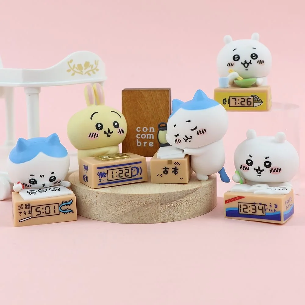 Chiikawa Lustiger Bär Uhr-Stil Gashapon Figur Hachiware Niedliche Cartoon-Puppe Ornament Sammlerstück für Anime-Fans Heimdekoration für den Schreibtisch