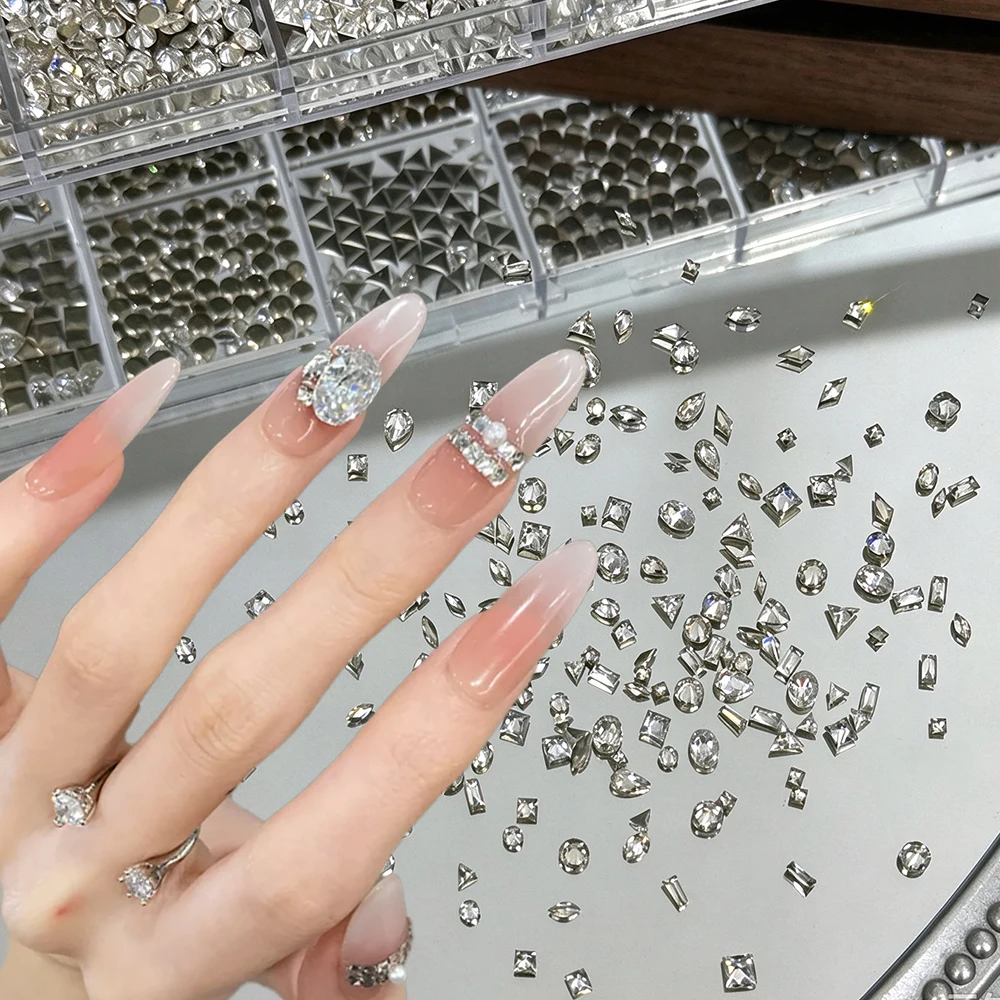 100pcs Multi-shaped Clear Zircon Bling Nail Rhinestone 3D Mini Crystal Gem(Triangle/Square/Rhombic/Oval/Heart) DIY Splicing Deco
