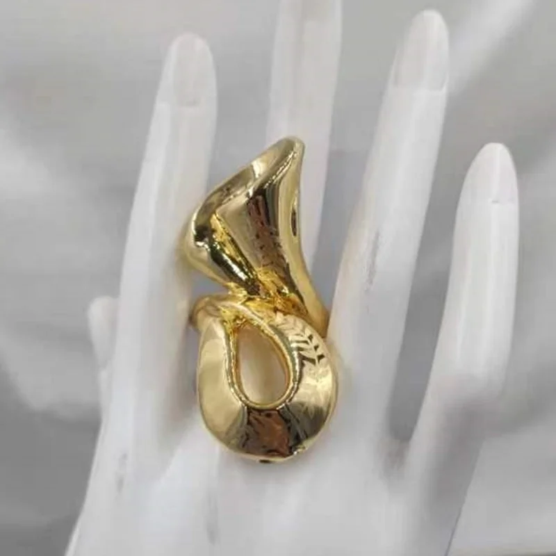 Fashion Gold Color Round Flower Big Ring For Women Trendy Metal Finger Ring Hip Hop Statement Party Jewelry Gifts New In