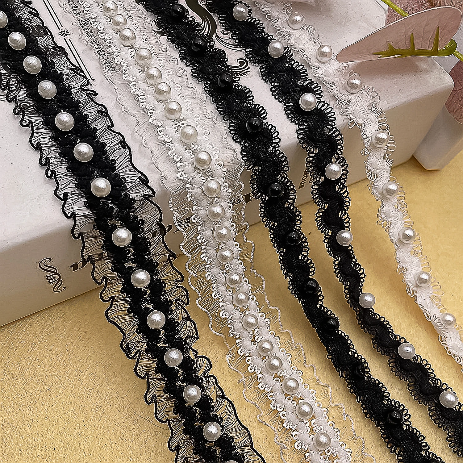 

Diy Lace Trimming Supplies Elastic Ribbon With Hand-Attached Beads And Wave-Shaped Edging With Pearl Embellishments For Sewing