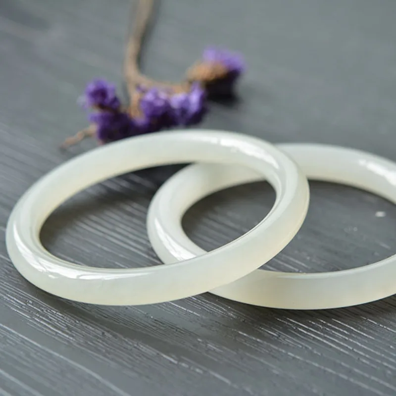 Natural Hetian Jade From Qinghai, Fine-Quality Green-White Round Bar Bracelet