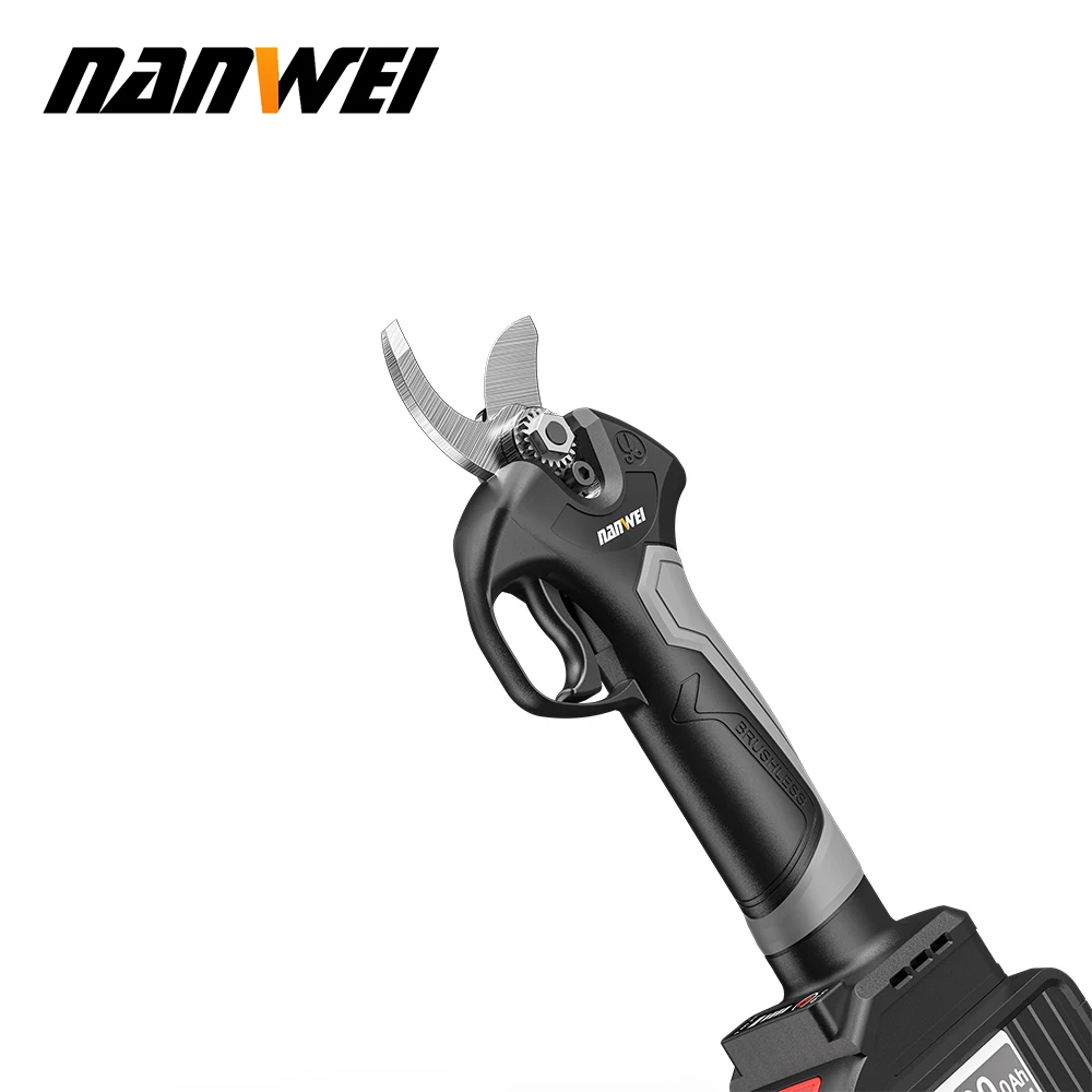 NANWEI Top Quality 30mm Vineyard Garden Tools Trimming Pruners Lithium Portable Electric Scissors for Pruning