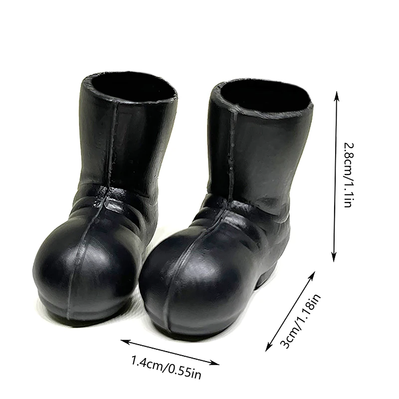 Chaussures de Père Noël miniatures pour enfants, bottes de Noël noires, bottes de pluie, jeu de simulation, accessoires de maison de beurre, maison de course, 1:12, 2 pièces