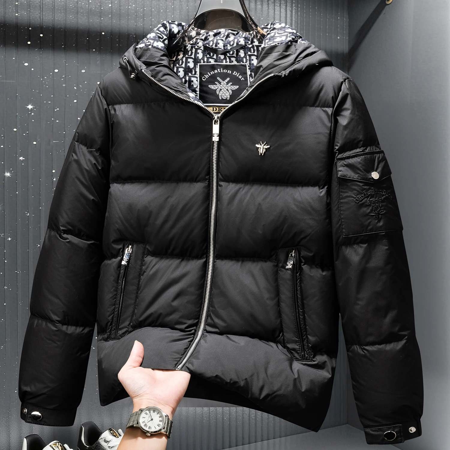 

Мужская пуховая куртка в американском стиле с наполнителем из белого утиного пуха, теплая, морозостойкая, с капюшоном, приталенного кроя, высококачественная верхняя одежда для зимы