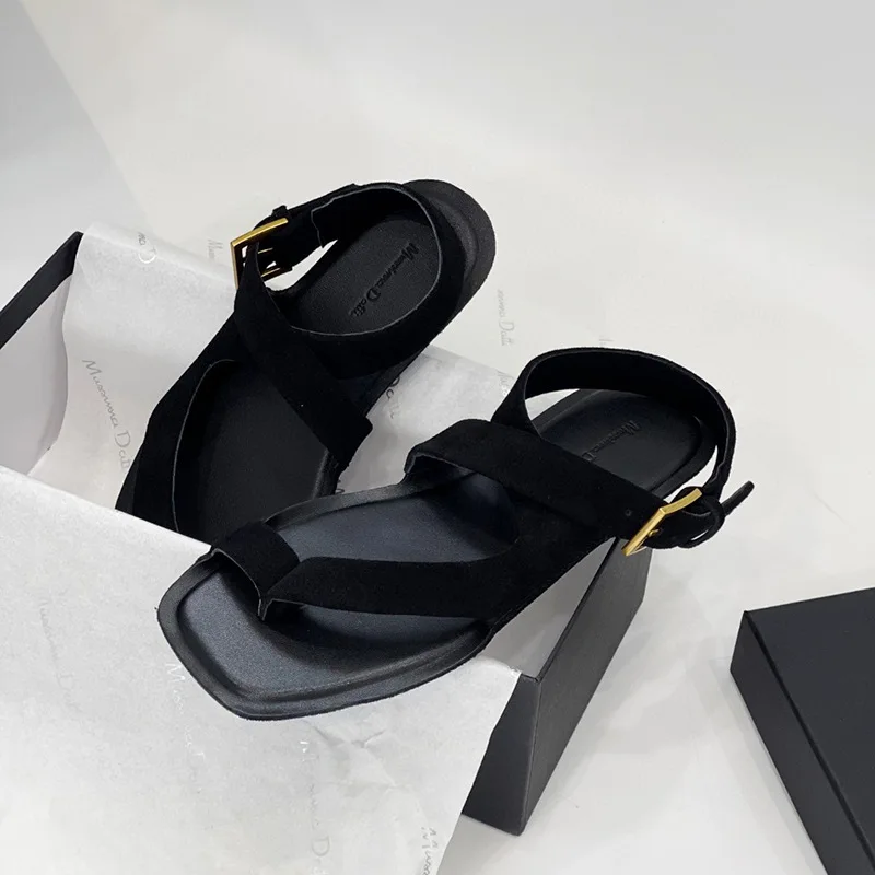 2024 Summer Genuine Leather Women Flat Sandals Brand Design Thong Toe Gladiator Sandals For Women Black Suede Goold Buckle Shoes