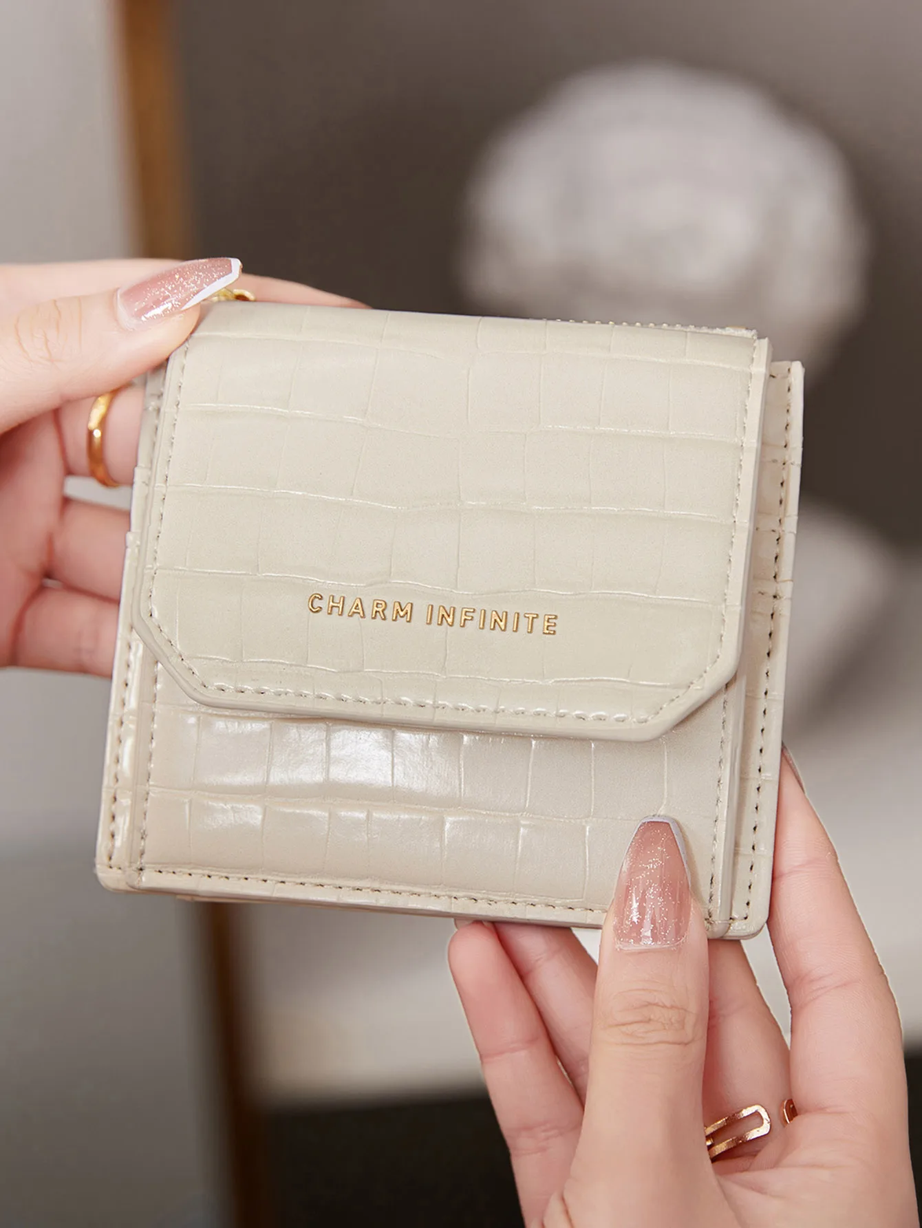 Модный короткий женский кошелек из искусственной кожи тройного сложения многофункциональный держатель для карт кошелек для монет с крокодиловым узором маленький кошелек