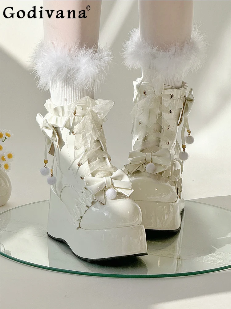 

Winter New Japanese Style Original Lolita Short Boots Thick Sole Round Toe Fleece Lined Warm Patent Leather Girl Short Boots