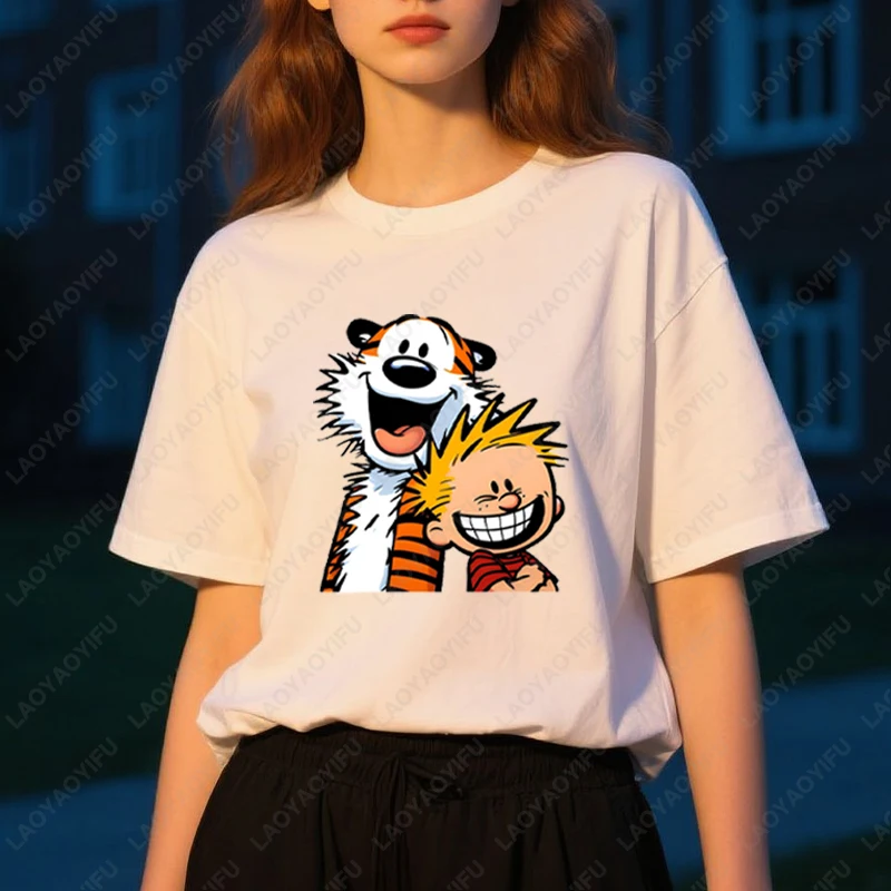 Calvin y Hobbes, camiseta clásica de algodón con gráfico de Anime, personaje Duo, tendencia creativa, camisetas geniales para hombres y mujeres, camisetas estéticas nostálgicas