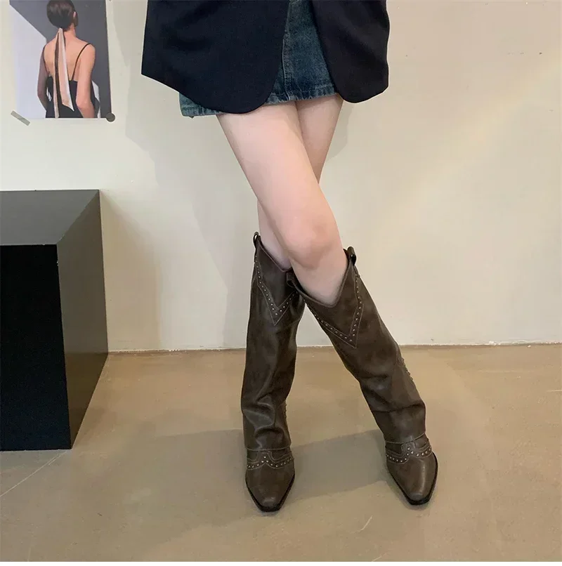 Damen Cowgirl-Stiefel, Modische Slip-On Damenstiefel mit Elegantem Quadratischem Absatz, Lange Stiefel, Retro-Winterschuhe für Damen – Detail 11