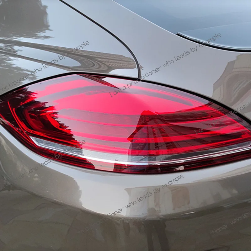 Suitable for Porsche Paramela tail light 10-13 Panamera970 new running water tail light assembly