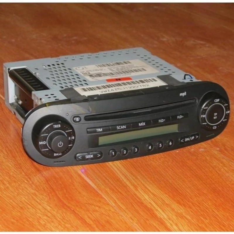 

For Volkswagen Beetle CD Player Radio 1pcs （used Auto Parts）