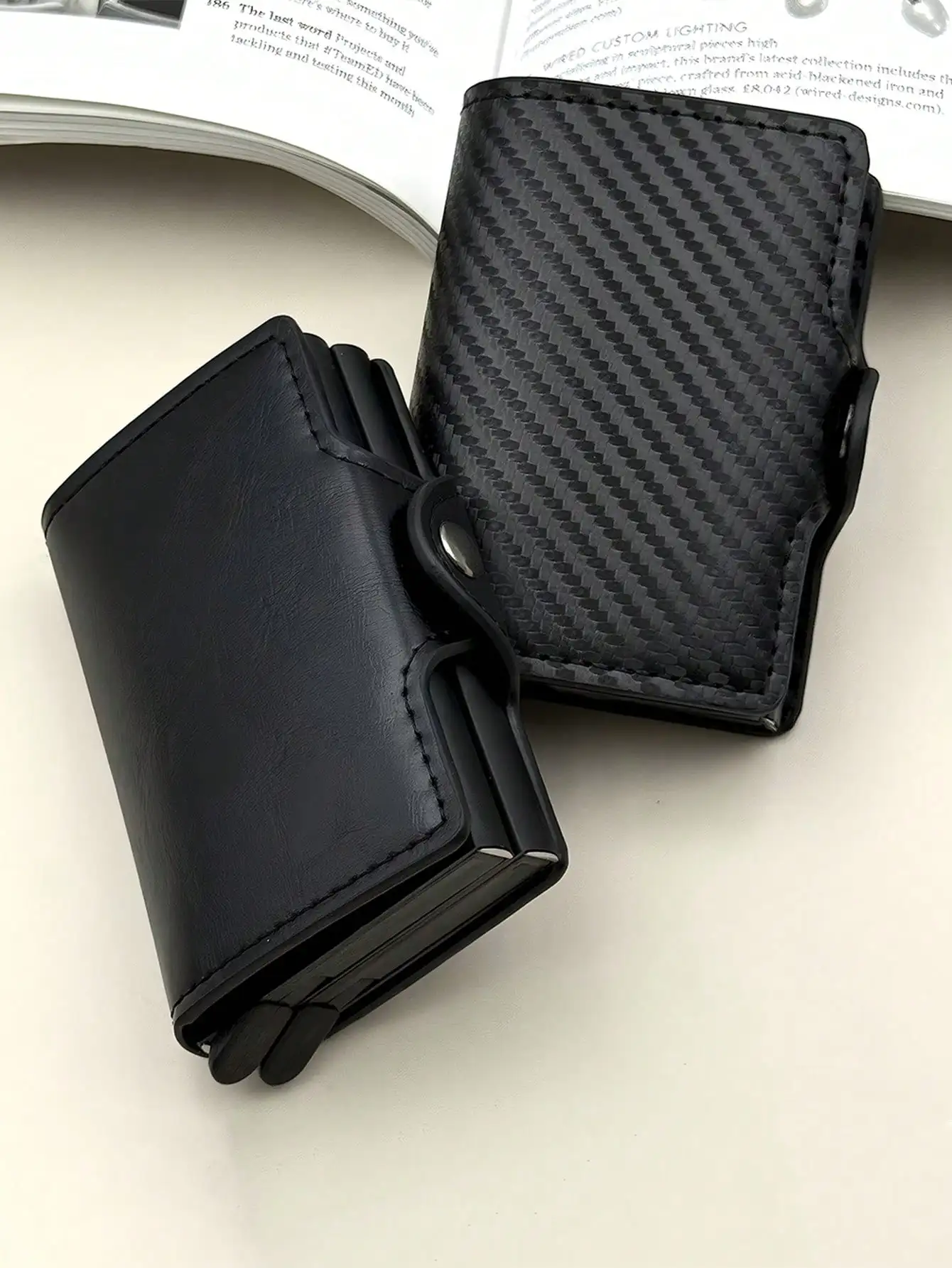 

1pc Fashion Men's Card Holder Wallet, Faux Carbon Fiber PU Leather Magnetic Closure Double Slots, RFID Blocking Aluminum Alloy Card Case, Anti-Theft & Anti-Demagnetization Card Wallet Formal/Business Formal Valentine's Day Ideas