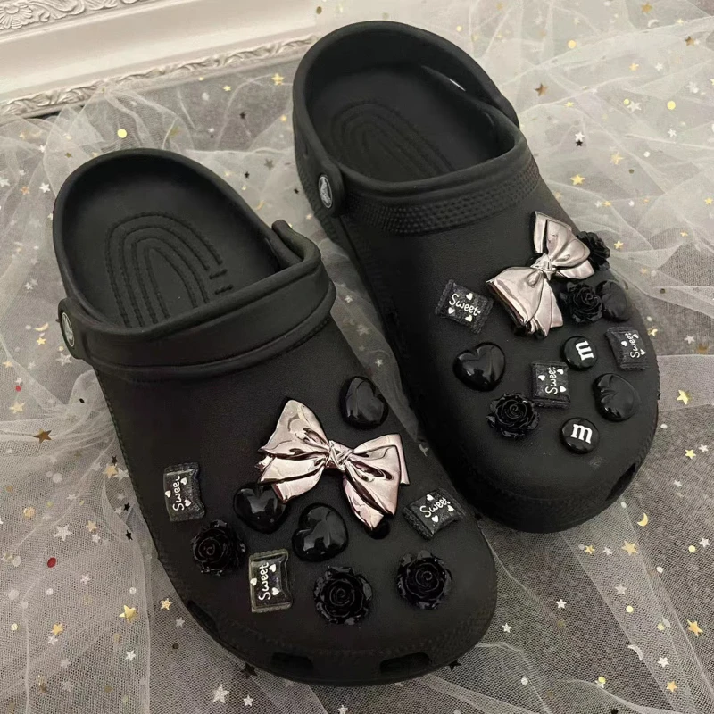 Whole Set Hot Sale DIY Hole Shoes Charms Electroplated Silver Bow Tie Accessories Designer Garden Shoe Decoration Girl Gift