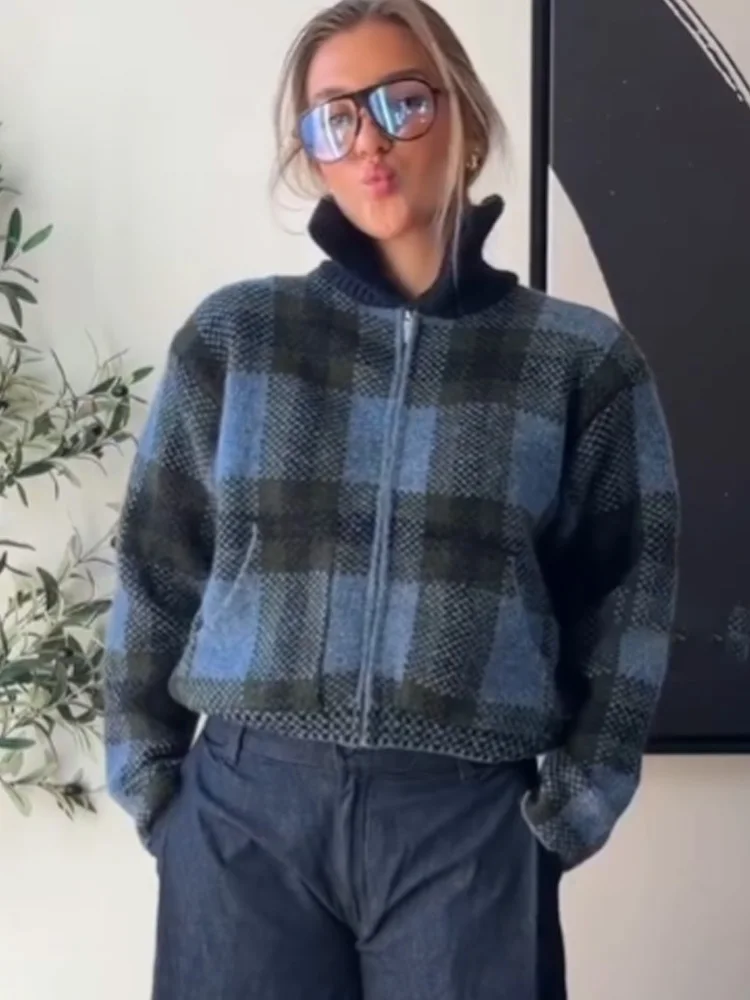 

HH Women Autumn Fashion Versatile Lapel Knitted Jacket Female High Street Casual Long Sleeve Zipper Pockets Plaid Sweater Mujer