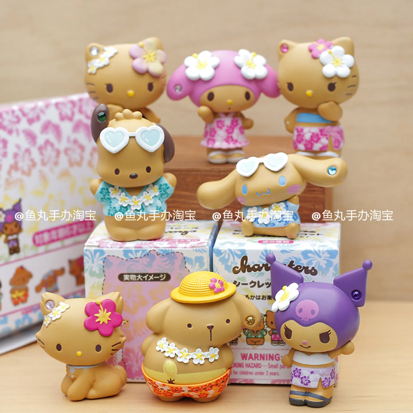 

Sanrio Characters Summer Tanned Cinnamoroll Kuromi Hello Kitty My Melody Hawaii Style Sunglasses Mini Figure Collectible Toys
