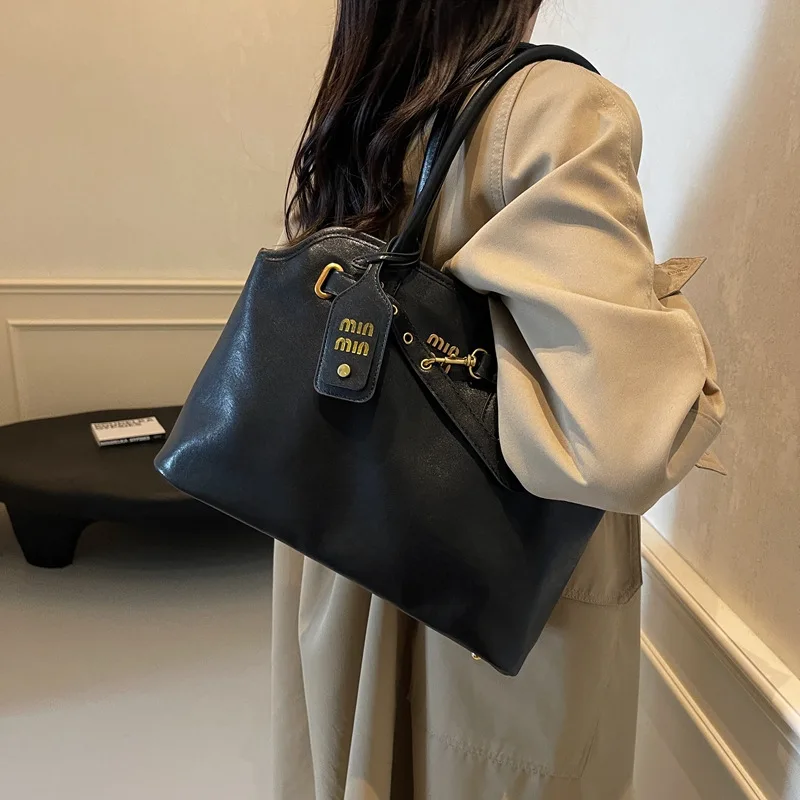 

Кожаная сумка в стиле ретро, просторная сумка через плечо для работы 2025 года, универсальная сумка через плечо, вневременная и практичная